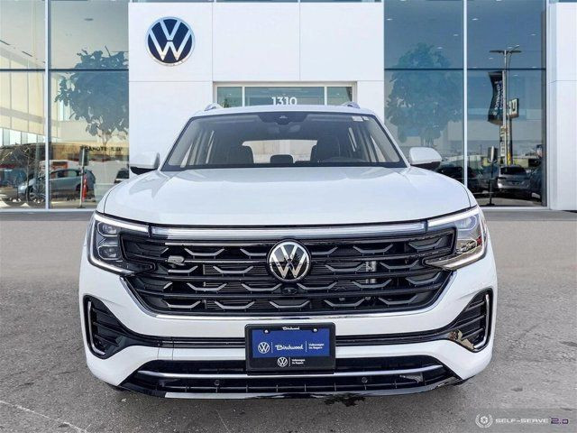  2024 Volkswagen Atlas 2.0T SEL Premium R-Line in Cars & Trucks in Winnipeg - Image 3