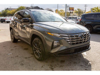CLEAN CARFAX AND LIKE NEW! - 2.5L Engine - AWD - Automatic Transmission - Sunroof - Leather Interior... (image 1)