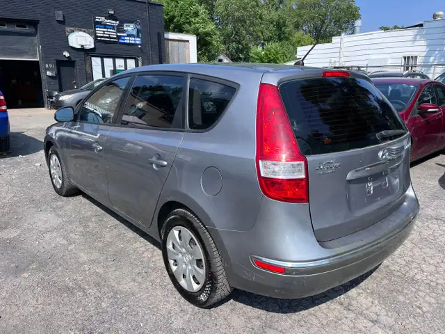 Hyundai Elantra Touring SE Manual 2012 in Cars & Trucks in Longueuil / South Shore - Image 6