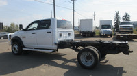 NEW ARRIVAL.. 2017 Ram 5500 SLT 4x4 CREW CAB & CHASSIS - 6 Cylinder 6.7 L Diesel Engine - 6 Speed Ma... (image 7)