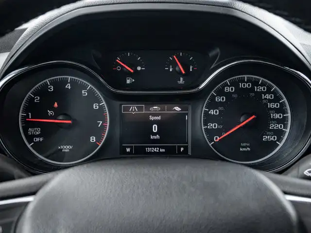 2019 Chevrolet Cruze Premier in Cars & Trucks in Barrie - Image 4