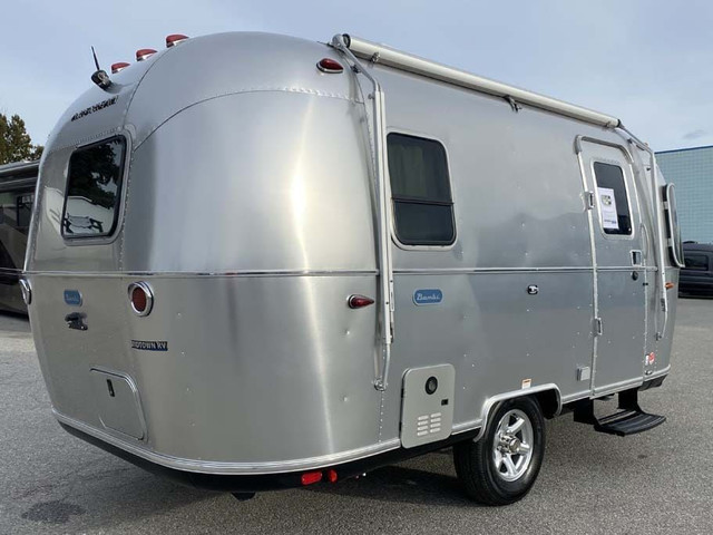 2024 Airstream 19CB in Travel Trailers & Campers in Penticton - Image 4