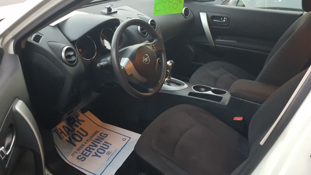 2009 Nissan Rogue S in Cars & Trucks in Oshawa / Durham Region - Image 4
