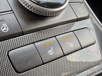 LOW KMS! AWD, EXTRA CLEAN INSIDE AND OUT, GPS/NAVIGATION, BACKUP CAMERA, HEATED SEATS, HEATED STEERI... (image 9)