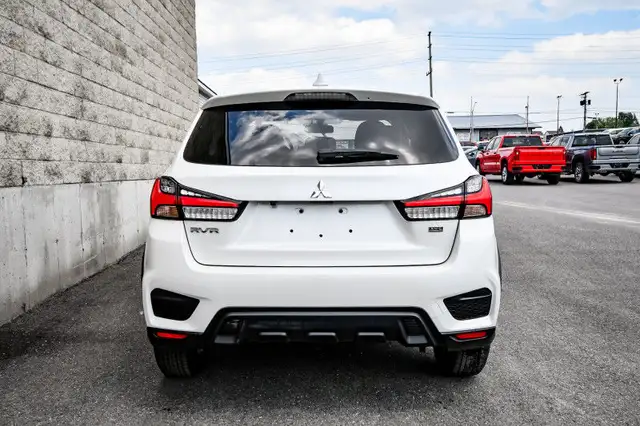 2021 Mitsubishi RVR SE AWC • HEATED SEATS • REAR CAM • CP/AA in Cars & Trucks in Ottawa - Image 6