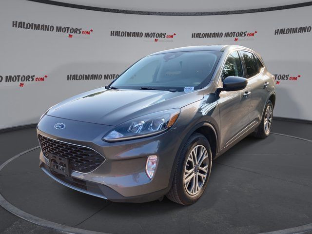 2022 Ford Escape SEL in Cars & Trucks in Hamilton