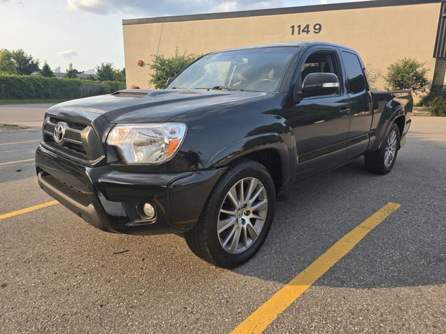 2014 Toyota Tacoma 4X2 Access Cab in Cars & Trucks in City of Toronto - Image 2