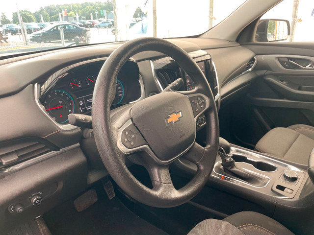 2021 Chevrolet Traverse LS AWD V6 *8 PLACES* CARPLAY BLUETOOTH U in Cars & Trucks in Laurentides - Image 3