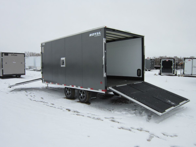 2024 RoyalCargo XRARSMT35-820V-78 HB Enclosed Snowmobile Trailer in Cargo & Utility Trailers in Regina - Image 4