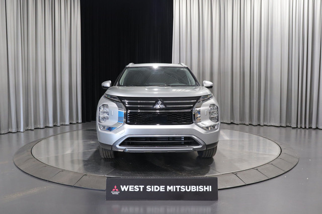 2025 Mitsubishi Outlander SEL in Cars & Trucks in Edmonton - Image 2