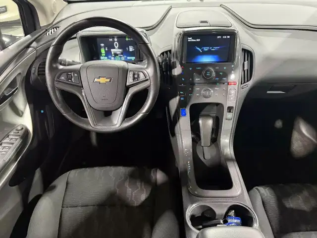 2015 CHEVROLET Volt FWD/CRUISE/CAMERA/BLTH/AC/MAGS/AUCUN ACCIDEN in Cars & Trucks in City of Montréal - Image 11