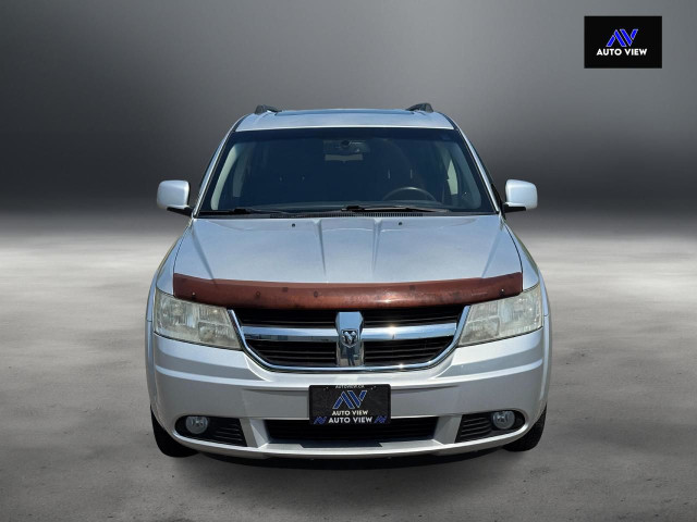 2010 Dodge Journey SXT **7 PASSENGER** in Cars & Trucks in Hamilton - Image 2