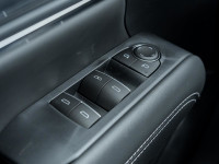 Panoramic Sunroof Wilson-Niblett Motors has been proud to serve York Region for more than six decade... (image 9)