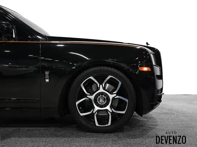 2022 Rolls-Royce Cullinan Black Badge / Mandarin Interior / Shoo in Cars & Trucks in Laval / North Shore - Image 6