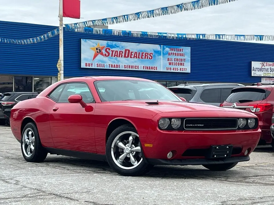 2012 Dodge Challenger LEATHER SUNROOF H-SEATS! WE FINANCE ALL C