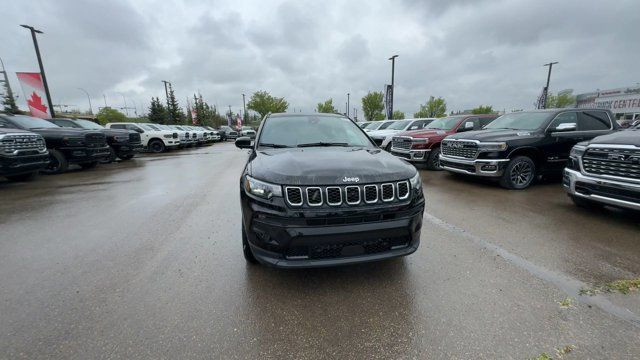 2024 Jeep Compass North | Sunroof | Heated Seats in Cars & Trucks in Edmonton - Image 4