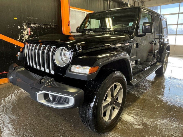 Jeep Wrangler SAHARA 4X4 *NAV* GR TECH CARPLAY ALPINE BLUETOOTH  in Cars & Trucks in Laurentides