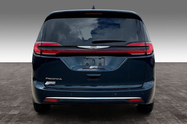 2024 Chrysler Pacifica TOURING-L in Cars & Trucks in Edmonton - Image 4