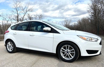 2017 Ford Focus SE *LOW KMS - WARRANTY INCLUDED*