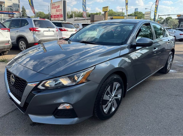 2020 NISSAN ALTIMA 2.5 AWD 4 DOOR LOW KMS WE FINANCE ALL CREDIT in Cars & Trucks in Edmonton - Image 3