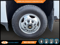 LTZ TRIM.3500HD, DURAMAX DIESEL, 4 X 4, DUALLY!ALLISON TRANSMISSION.ACC ADAPTIVE CRUISE CONTROL .AND... (image 9)