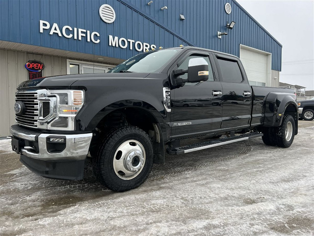 2020 Ford F-350 Super Duty Lariat Dually Power Stroke Diesel 8ft in Cars & Trucks in Winnipeg