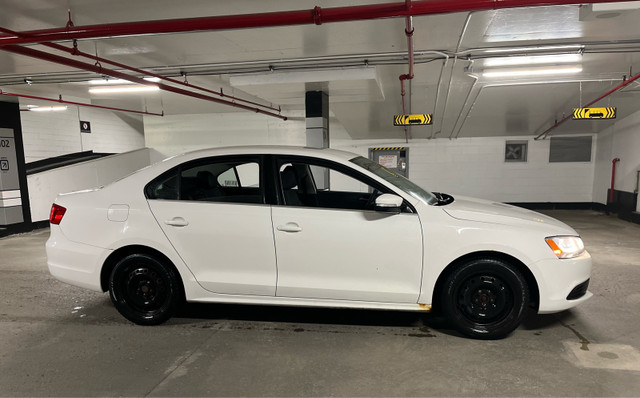 2012 Volkswagen Jetta Comfortline in Cars & Trucks in Laval / North Shore - Image 3