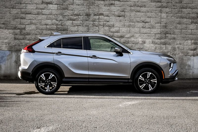 2023 Mitsubishi Eclipse Cross SE S-AWC • HEATED SEATS/STEERING in Cars & Trucks in Cornwall - Image 2