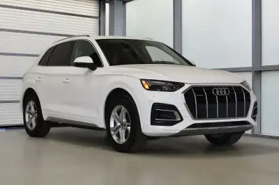 Traction intégrale quattro de Audi / Ensemble Commodité / Roues 18 pouces / Écran tactile de 10,1 po...