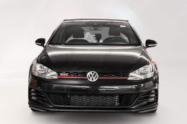 2019 Volkswagen Golf GTI 5-Dr 2.0T 7sp at DSG w/Tip Financement  in Cars & Trucks in City of Montréal - Image 2