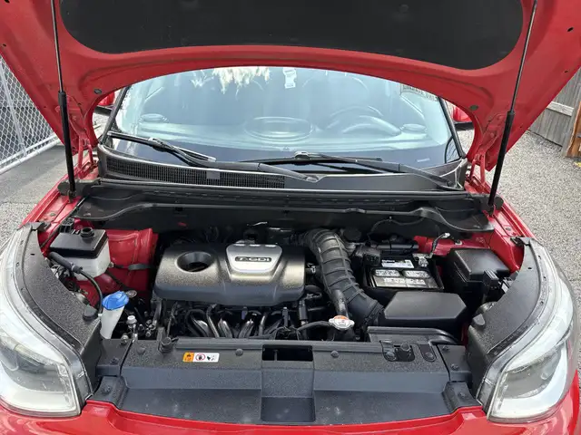 2017 Kia Soul SX Turbo in Cars & Trucks in Ottawa - Image 10