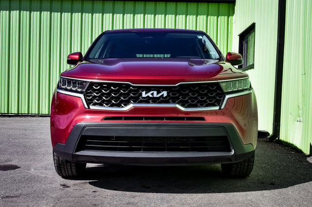 2023 Kia Sorento LX Premium • HEATED SEATS/STEERING • R-V CAM in Cars & Trucks in Kingston - Image 4
