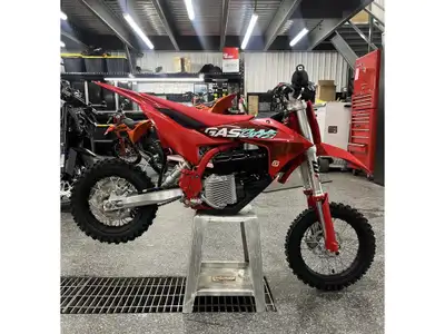 2025 GASGAS MC-E 5 Les photos peuvent être à titre indicatif et sans inscription. Les promotions en...