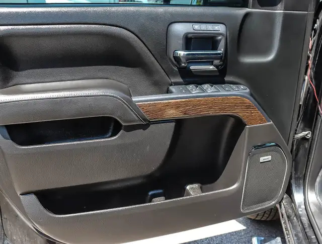 2019 GMC Sierra 3500 HD UNDERBODY WRECKER | DENALI CREW CAB  LON in Cars & Trucks in Oakville / Halton Region - Image 8