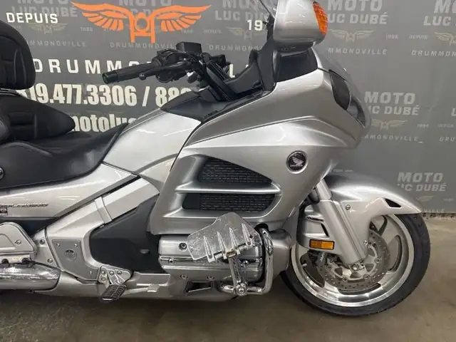 2015 Honda GL1800 Goldwing in Sport Touring in Drummondville - Image 6