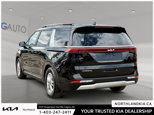 2024 Kia Carnival LX in Cars & Trucks in Calgary - Image 2