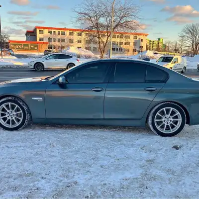 Magnifique BMW 550i XDRIVE 4.4L V8 410 CV FULL OPTIONS CATALOGUE BMW. Faible kilométrage : 107.000 K...