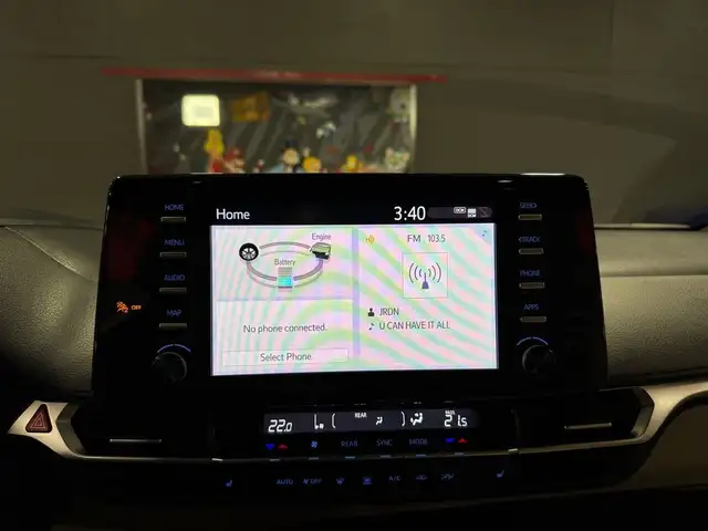2021 Toyota Sienna XLE HYBRID 8-PASSENGER in Cars & Trucks in Mississauga / Peel Region - Image 19