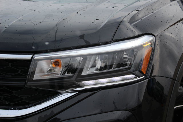2024 Volkswagen Taos Comfortline in Cars & Trucks in Calgary - Image 4