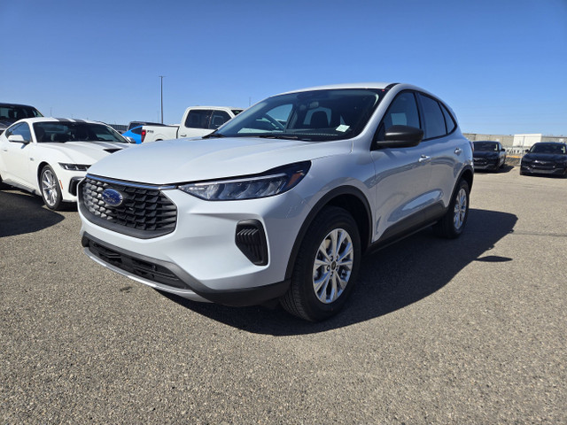 2025 Ford Escape ACTIVE | COLD WEATHER PKG | TECH PKG in Cars & Trucks in Calgary - Image 3