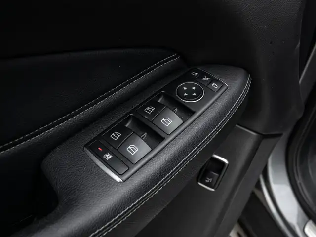 2018 Mercedes-Benz GLE-Class 400|AMG|NAV|PANOROOF|B.SPOT|HEATED  dans Autos et camions dans Ville de Toronto - Image 14