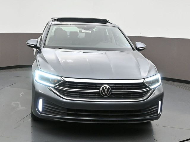 2022 Volkswagen Jetta Highline Sunroof | Wireless Apple CarPlay/ in Cars & Trucks in City of Halifax - Image 2
