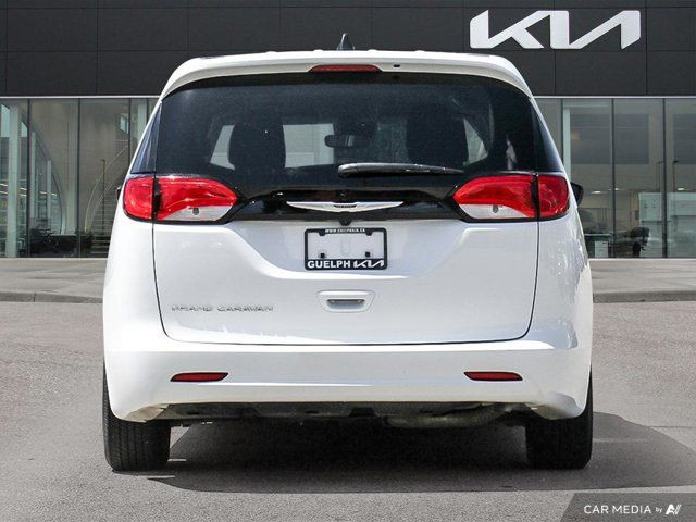 2024 Chrysler Voyager LX | Power Lift Gate | Remote Start in Cars & Trucks in Guelph - Image 4