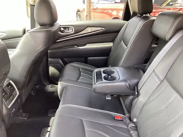 2020 Infiniti QX60 LIMITED AWD, 7 PASSENGER, NAVIGATION, SUNROOF dans Autos et camions dans Région d’Oakville/Halton - Image 7
