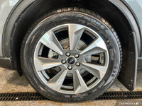 Command the road in this sleek 2023 Ford Escape Platinum, boasting a powerful 2.0L EcoBoost engine a... (image 9)