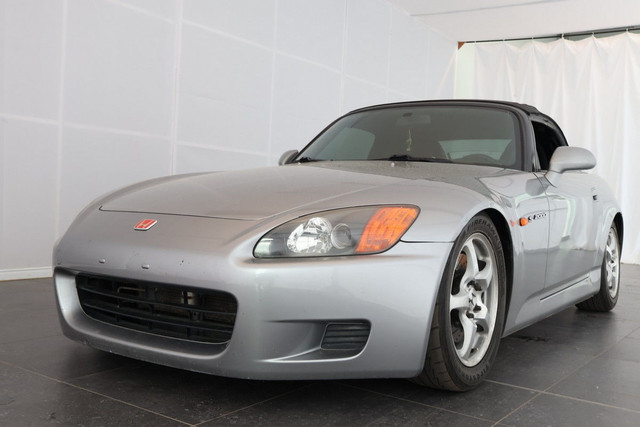 2001 Honda S2000 TOIT CONVERTIBLE, RARE TOIT CONVERTIBLE, RARE in Cars & Trucks in City of Montréal - Image 3