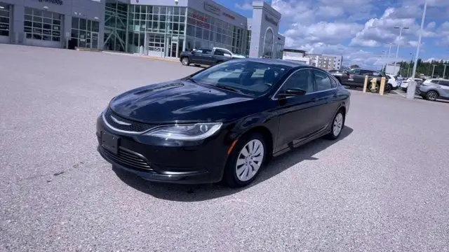 2016 Chrysler 200 LX | Front Wheel Drive | Cruise Control62863216800513124