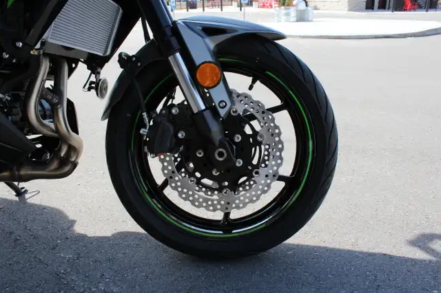 2025 Kawasaki VERSYS 650 LT Motorcycle in Sport Touring in Trenton - Image 12