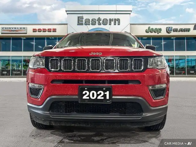 2021 Jeep Compass Sport 4x4 | Heated Seats | Heated Steering in Cars & Trucks in Winnipeg - Image 9