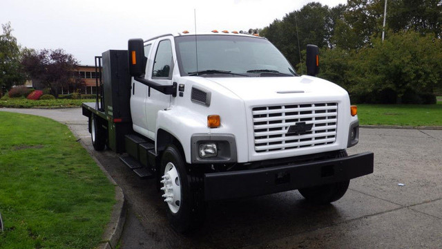 2008 Chevrolet C7500 Kodiak Flat Deck in Heavy Trucks in Delta/Surrey/Langley - Image 2